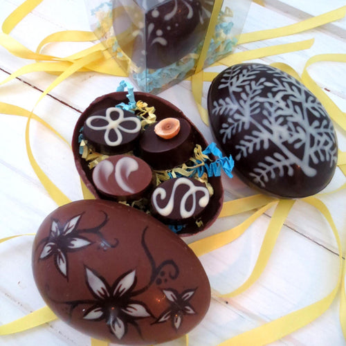 Easter Hand Painted Egg with Four Chocolates - Allons Y  Delivery