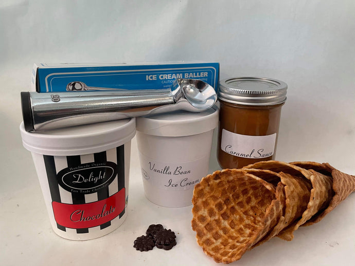 Delight Deluxe Ice Cream Kit for 4 - With Handmade Waffle Cones, Caramel Sauce & Baller - Allons Y  Delivery