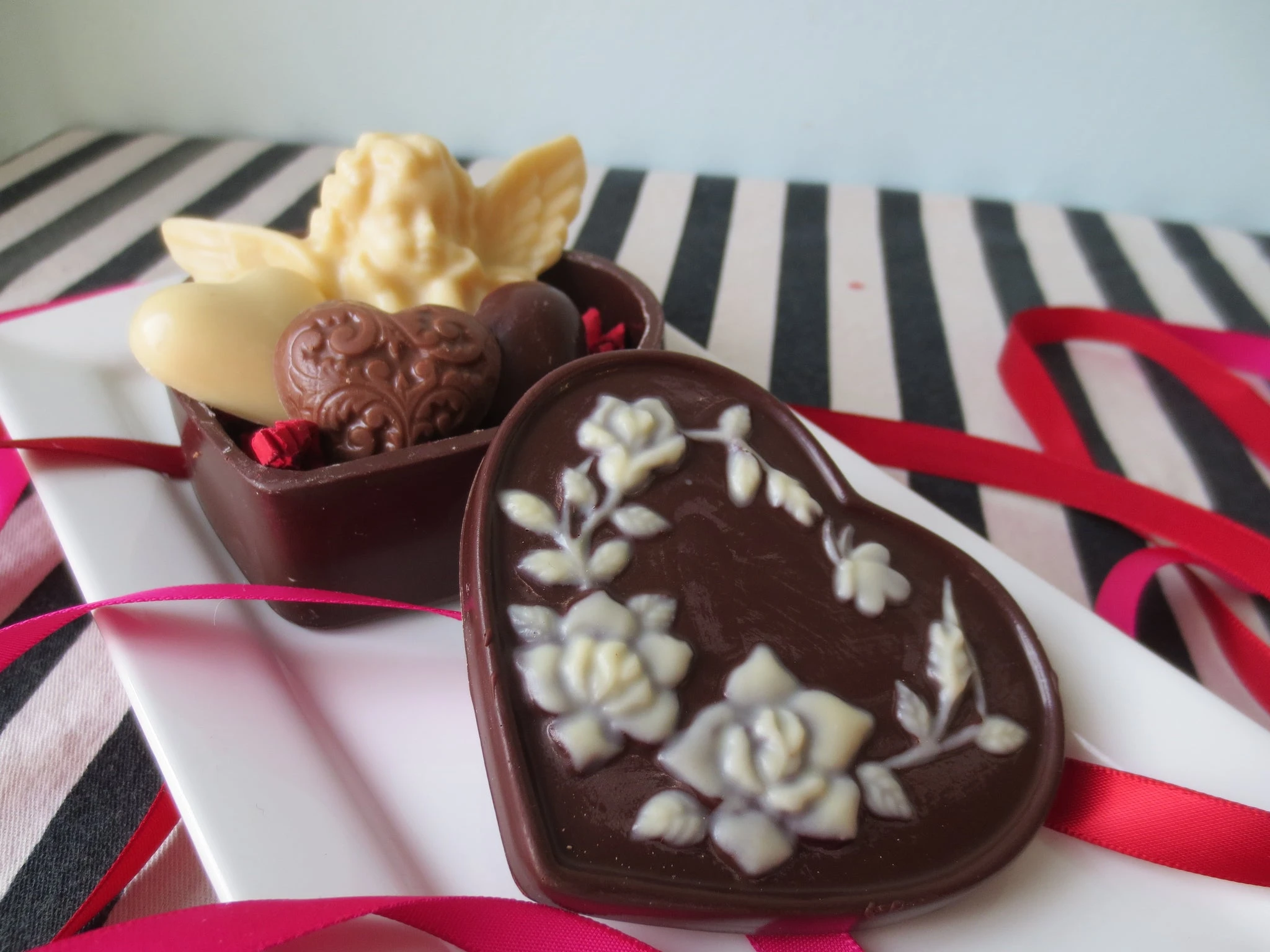 Heart and Rose Box with Cupid and Hearts - Allons Y  Delivery