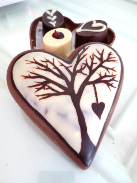 Delight's Hand Painted Chocolate Heart Box with Three Chocolates. - Allons Y  Delivery