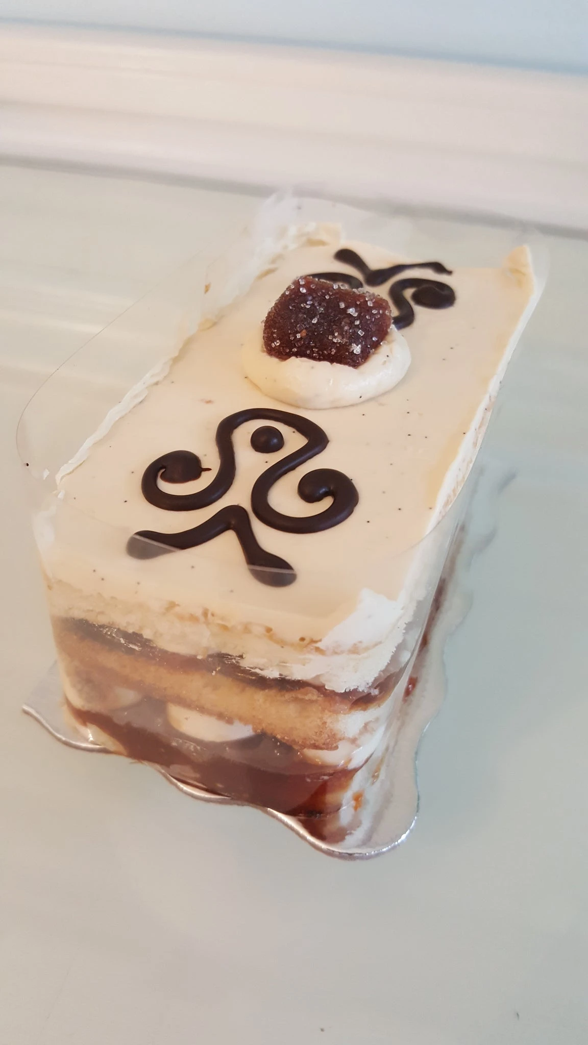 Strawberry Genoise - Allons Y  Delivery